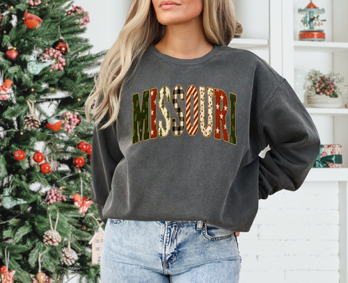 Load image 1 in gallery view. Vintage Missouri Christmas