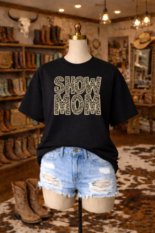 Load image 1 in gallery view. Leopard Show Mom