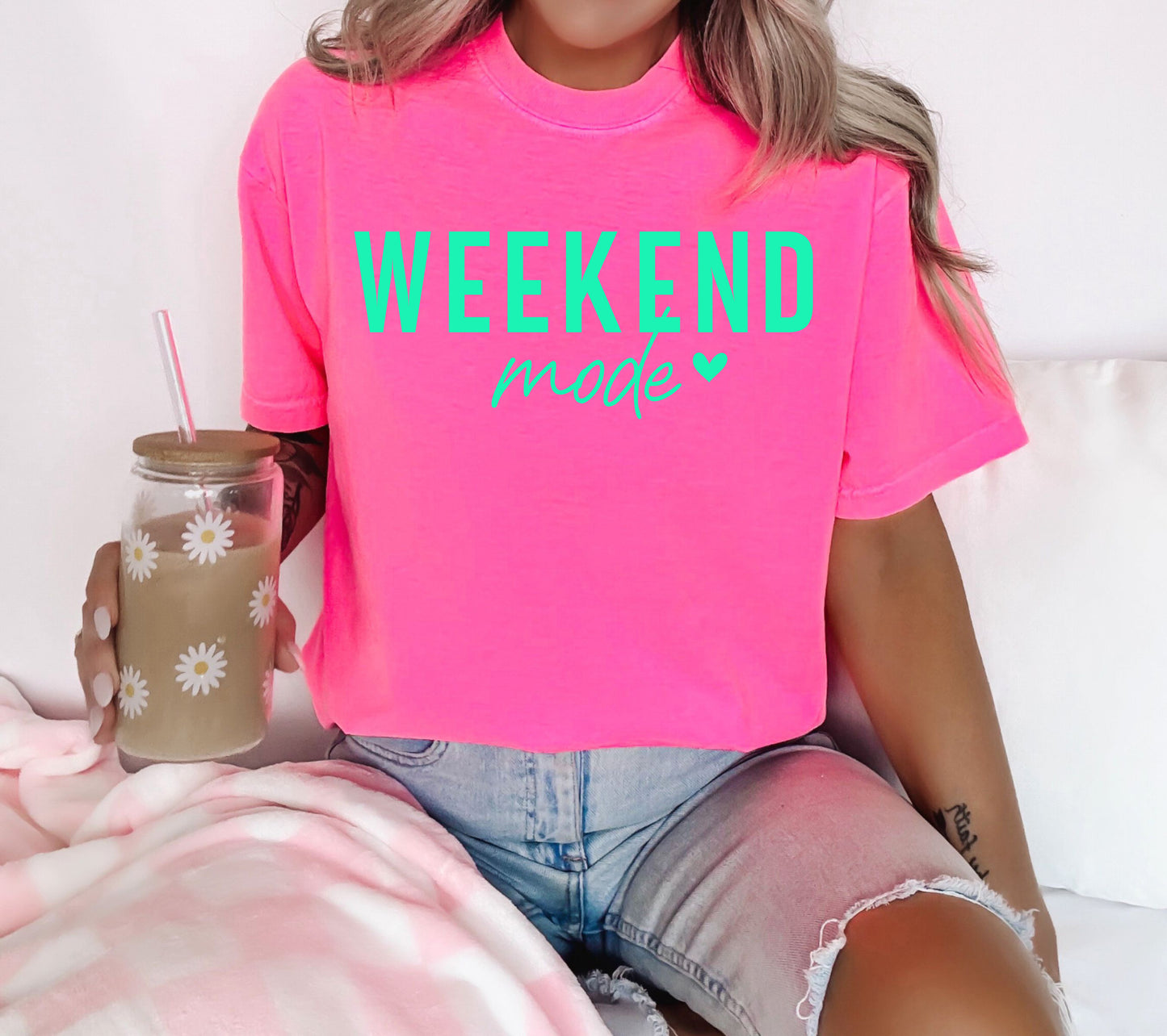 Neon Weekend Mode