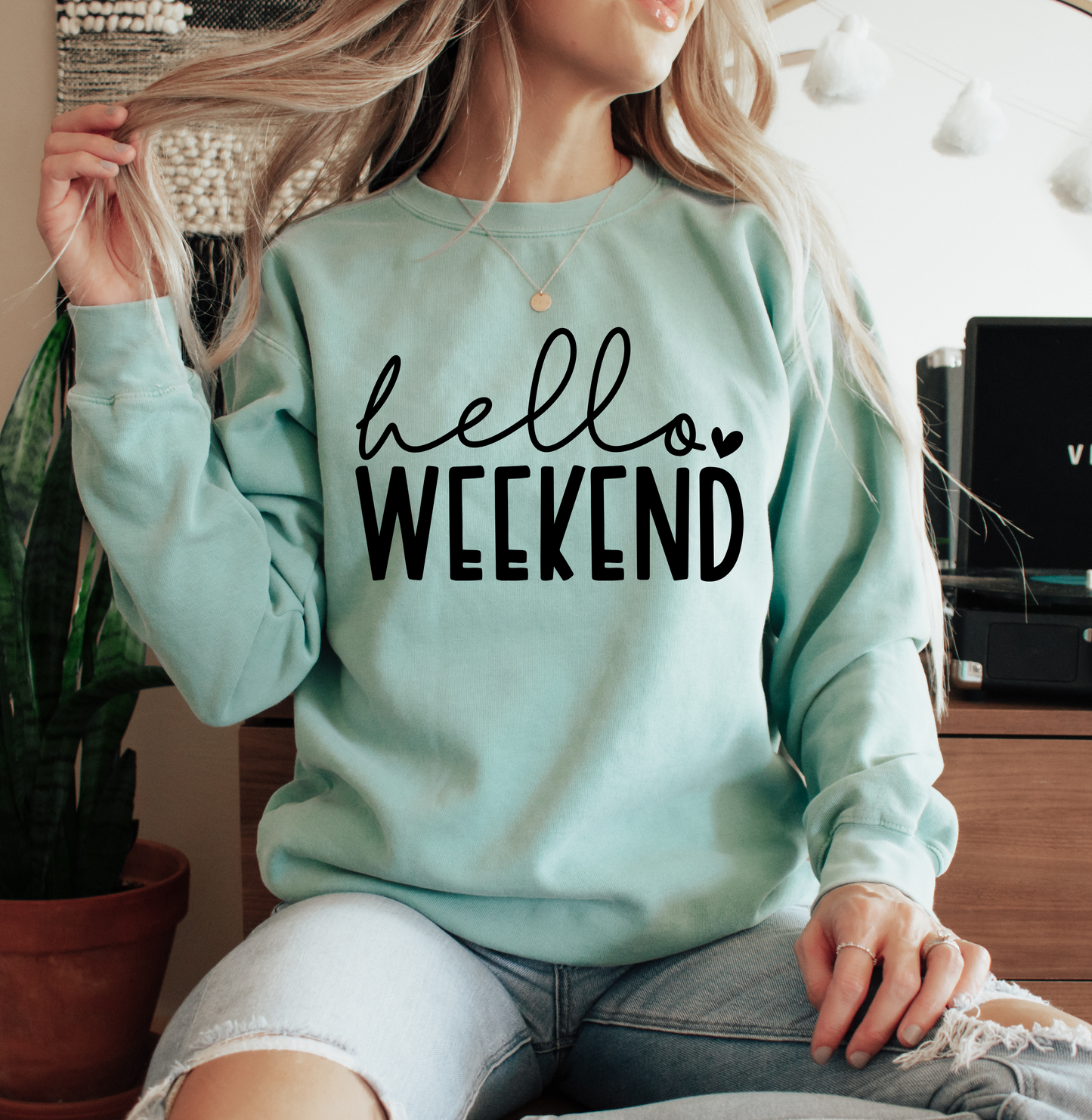 Hello Weekend