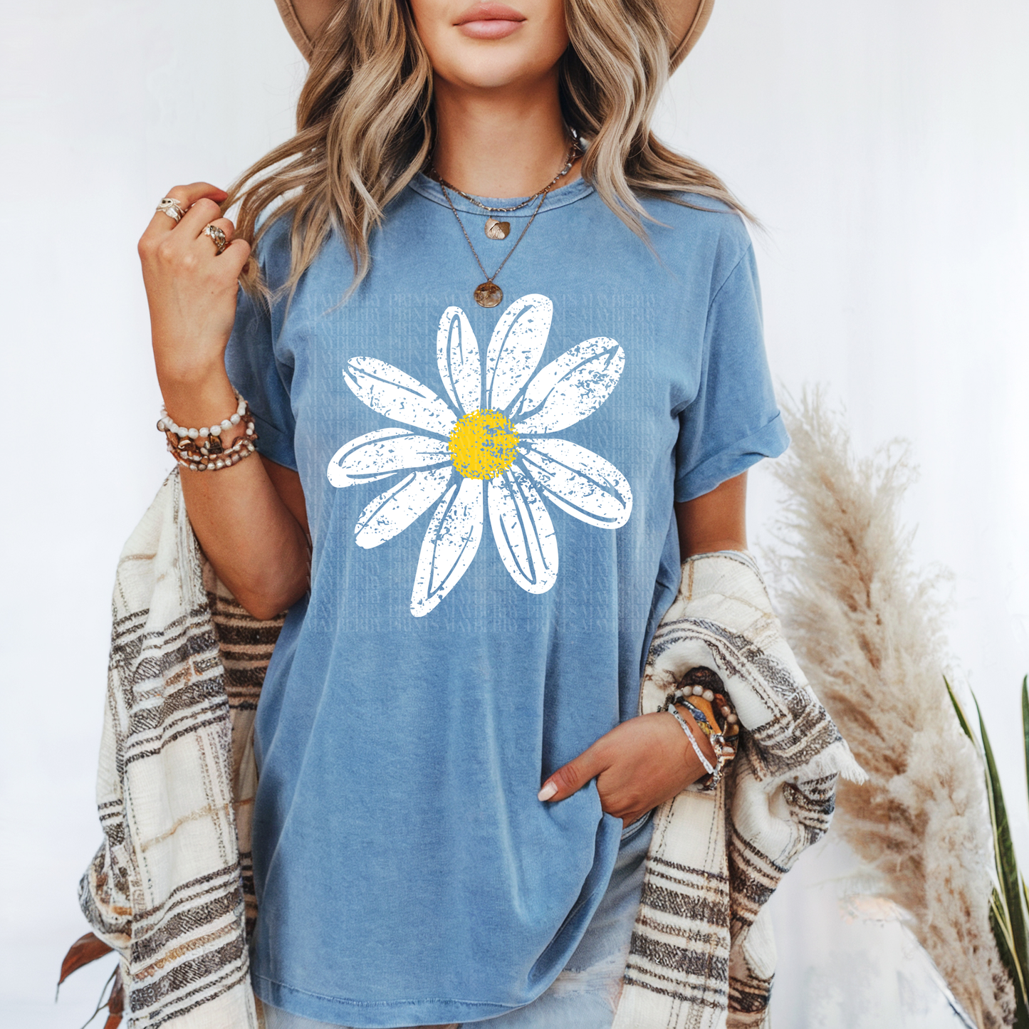 Distressed Daisy