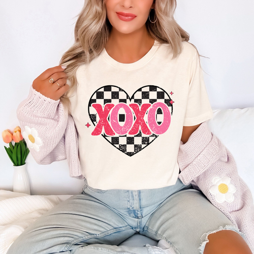 Load image 1 in gallery view. Checkered Heart XOXO