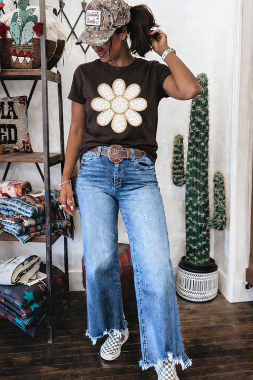 Load image 1 in gallery view. Boho Leopard Daisy