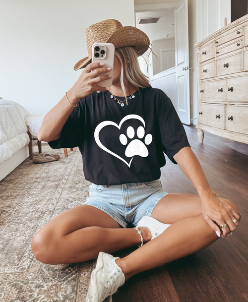 Load image 1 in gallery view. Heart Paw